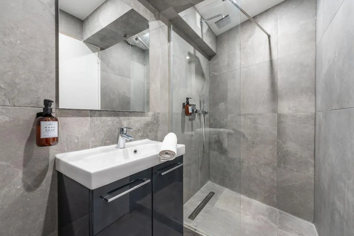 Nouveau Appartement Sacre-Coeur Cottages 3 Paris France