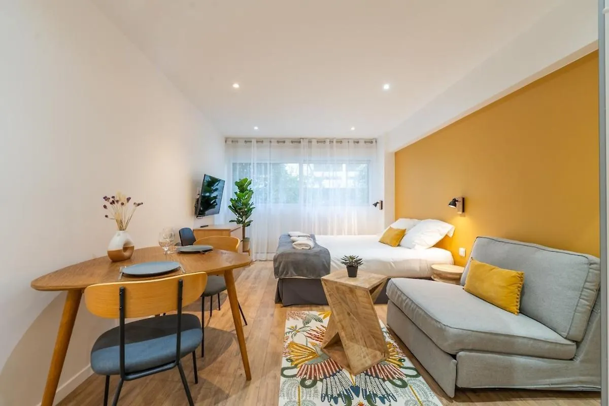 Nouveau Appartement Sacre-Coeur Cottages 3 Paris France